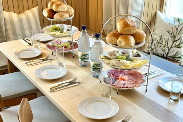 Breakfest Titel